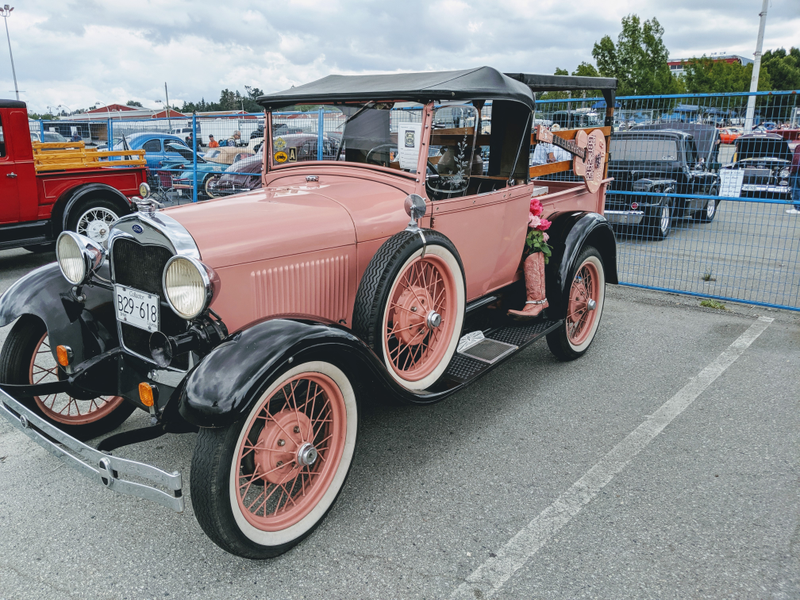 Illustration for article titled BC Vintage Truck & Hotrod Show
